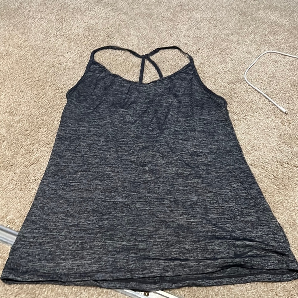 Nike Dri-fit medium women’s tank